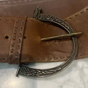 Alexander McQueen Brown Leather Silver Buckle Statement Belt Alexander McQueen Dark Brown Leather Triple Buckle Wide  main image 4